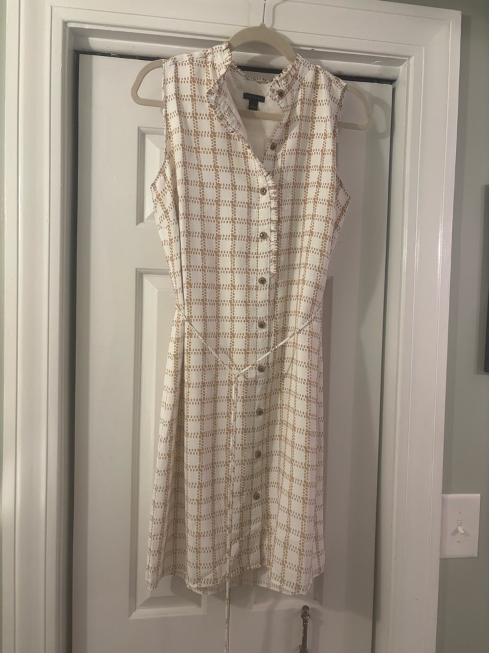 Ann Taylor Plaid Sleeveless Shirtdress In Cafe Au Lait size medium - Picture 2 of 7